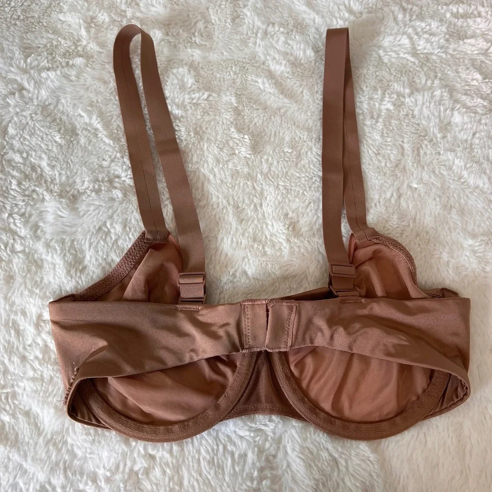 SKIMS Fits Everybody Balconette Bra Nude Beige Underwire Adjustable Straps 32C - Picture 8 of 9